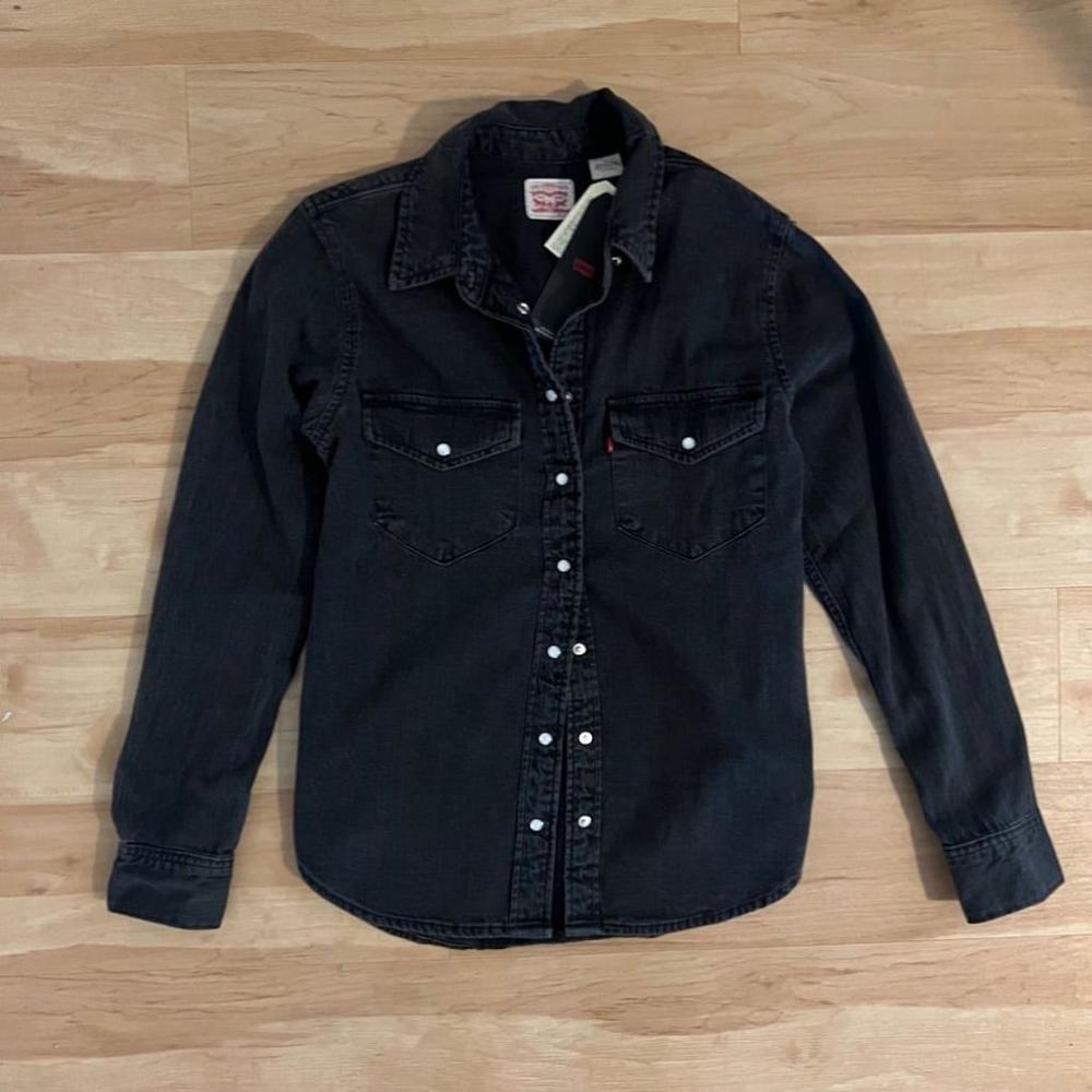 Levi’s Essential Western Top - Picture 3 of 5